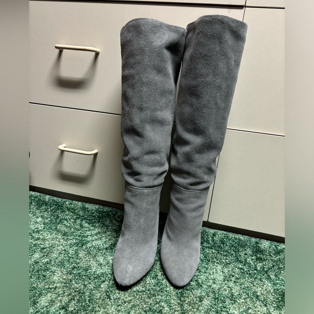 Gray leather/suede boots. Steve Madden